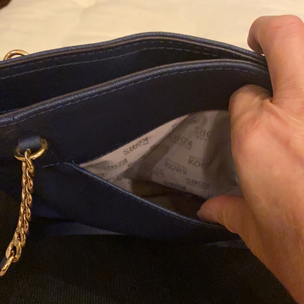 Michael Kors blue purse - Picture 3 of 3